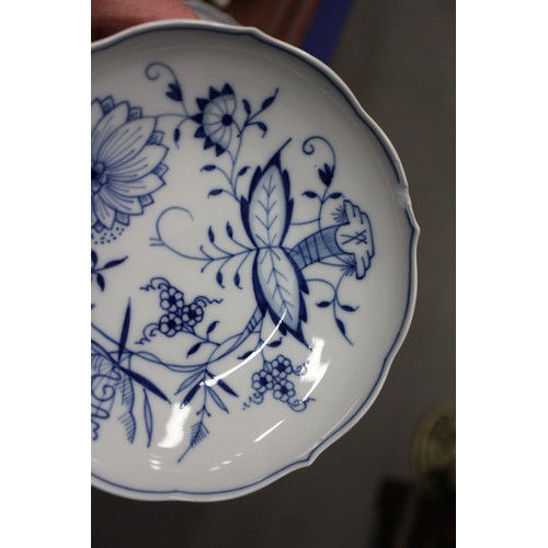 40 - A continental blue and white onion pattern rectangular shaped platter, 14 3/4