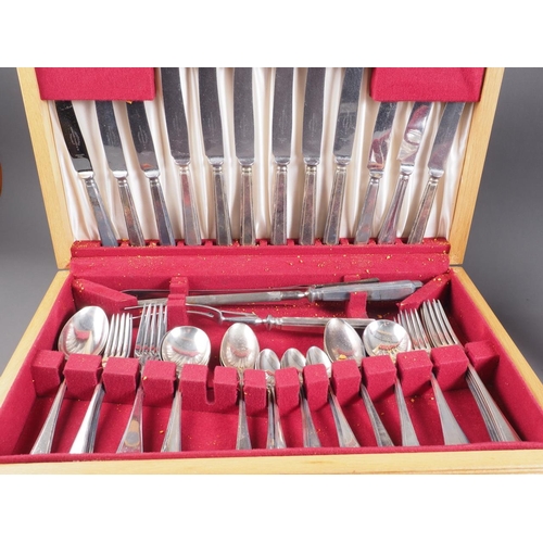 304 - A forty-two piece canteen of Sheffield silver plated 