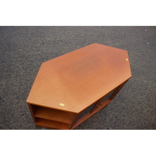 660 - A G Plan teak hexagonal tv stand, 38