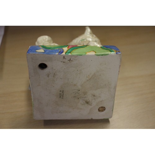 24 - A 1930s Clarice Cliff 