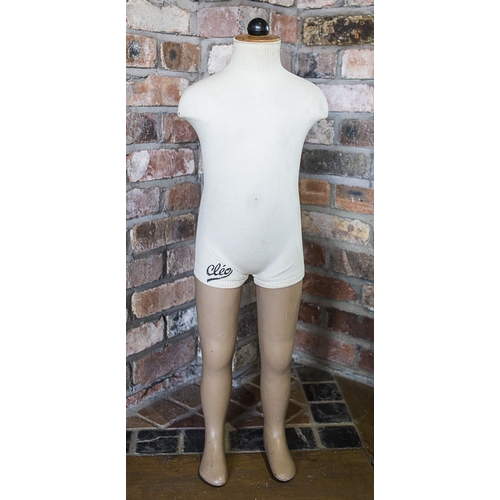 11 - Child Mannequin