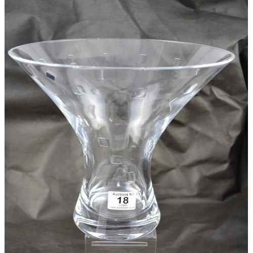 18 - Tyrone Crystal Vase