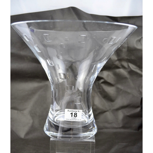 18 - Tyrone Crystal Vase