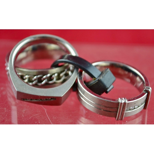 18 - Titanium Ring x 3