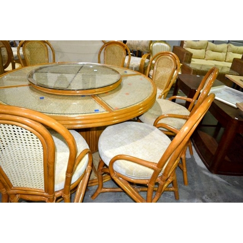 284 - High Quality Rattan Table with Lazy Susan + 8 Chairs