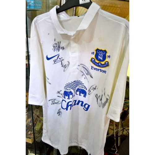 188 - Everton Signed Jersey