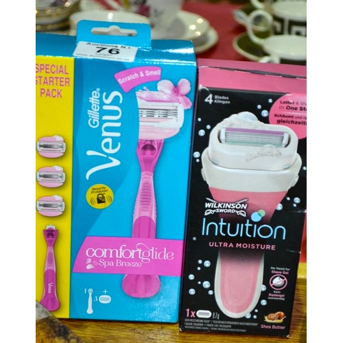 76 - Gilette Venus Comfort Glide + Wilkinson Intuition