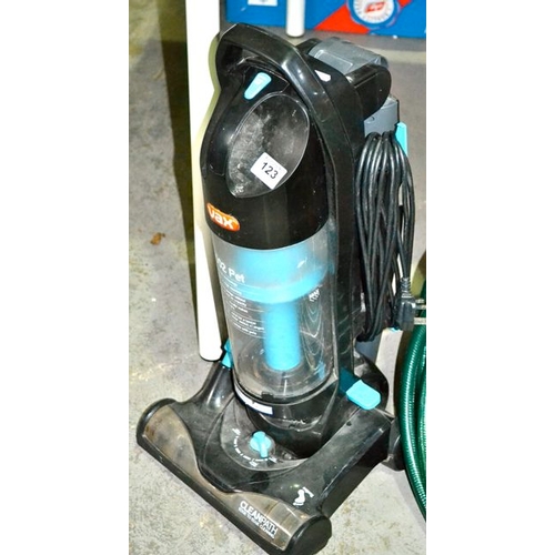 123 - Vax 502 Pet Vacuum