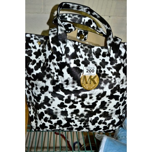 200 - Large Animal Print bag