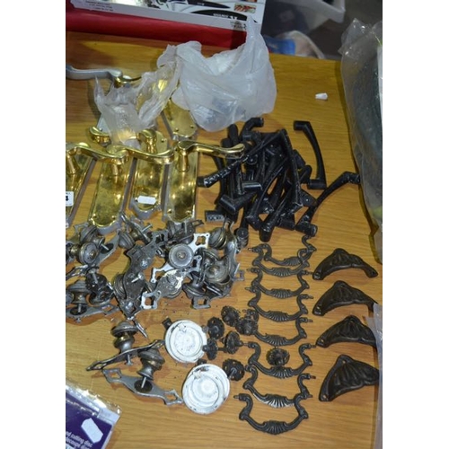 124 - Lot of Door Handles etc