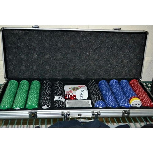 37 - Large Poker Chip Set