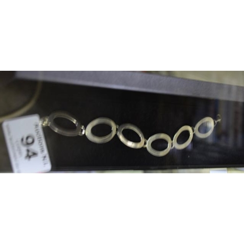 94 - Silver Oval Link Bracelet