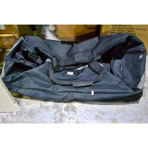 850 - Large Holdall