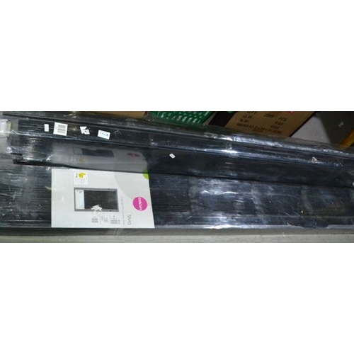 130A - Wide Slat PVC Venetian Blind 180cm x 180cm x3