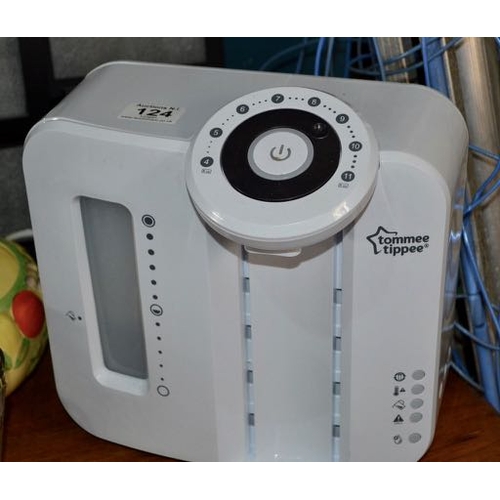 124 - Tommee Tippee Perfect Prep Machine