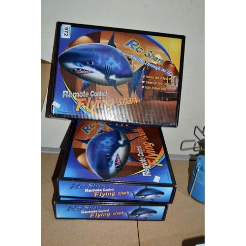 972 - 3 x RC Flying Shark