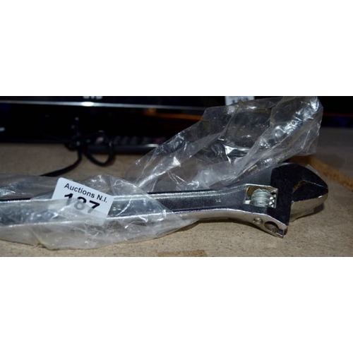 187 - 2 Adjustable Wrenches