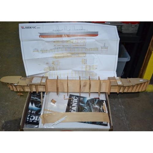 568 - DIY Model Titanic With Case Of Parts