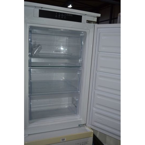 589 - Indesit Integrated Freezer