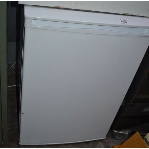 606 - White Undercounter Fridge