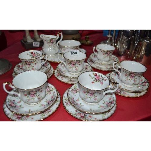 658 - 21 Pc Royal Albert Cottage Garden Teaset