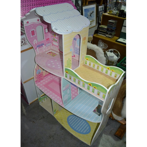 106 - Large 3 Tiered Doll House