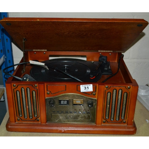 31 - Vintage Style Record/Radio/CD player