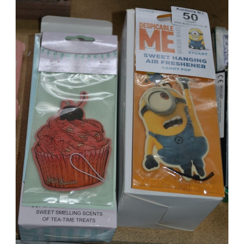 50 - 9 x Cupcake Air Freshener + 12 x Minion Air Freshener