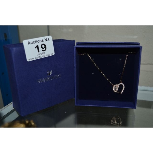 Lot 19        