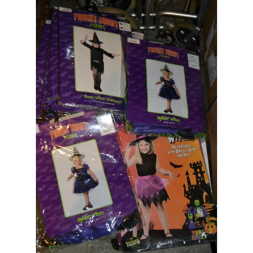 922 - 8x Halloween Costume