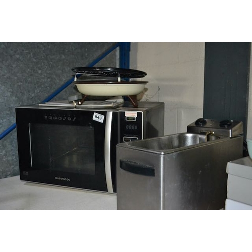 849 - Daewoo Microwave + Stainless Steel Fryer