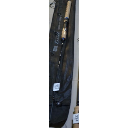 225 - Abu Garcia Devil 2 pc Spin Rod In Soft Case - 5'6 - 2/10g