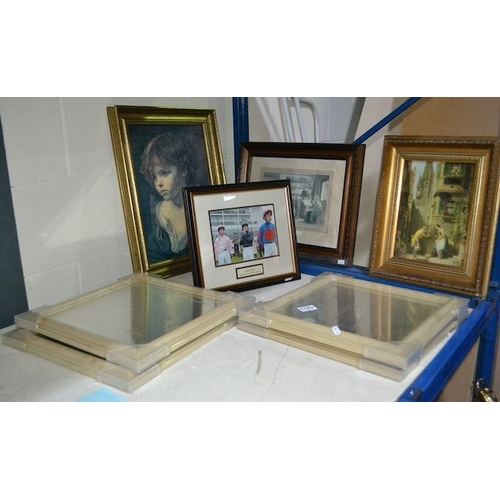 1142 - Lot of Mirrors/Prints