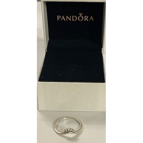 4159 - Pandora Tiara Wishbone Ring