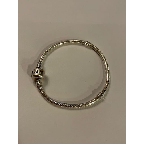 Lot 4216      