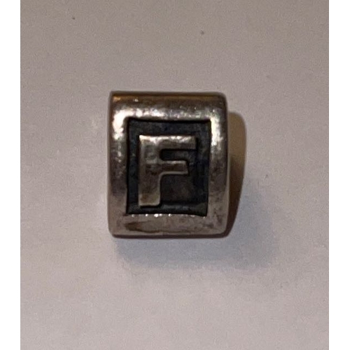 4339 - Pandora Alpha 'F' Charm