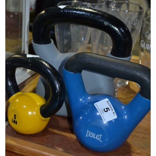 5 - 3 x Kettle Bells Incl Everlast - 8kg, 4.5kg + 5lbs