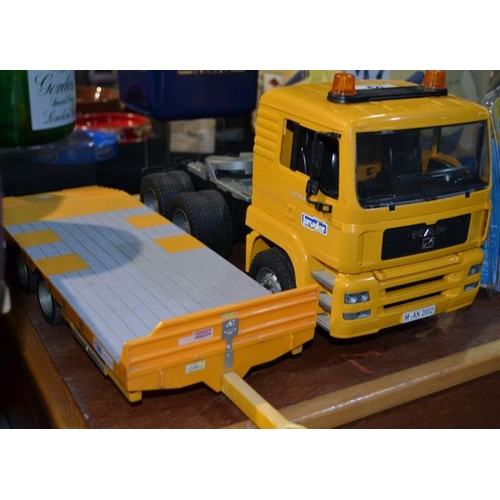 50 - Bruder Man TGA 41.440 + Tomy Kane Trailer