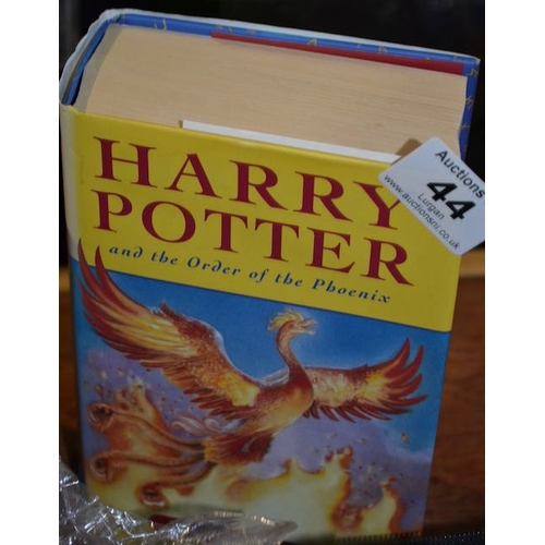 44 - Harry Potter & The Order Of The Pheonix First Edition