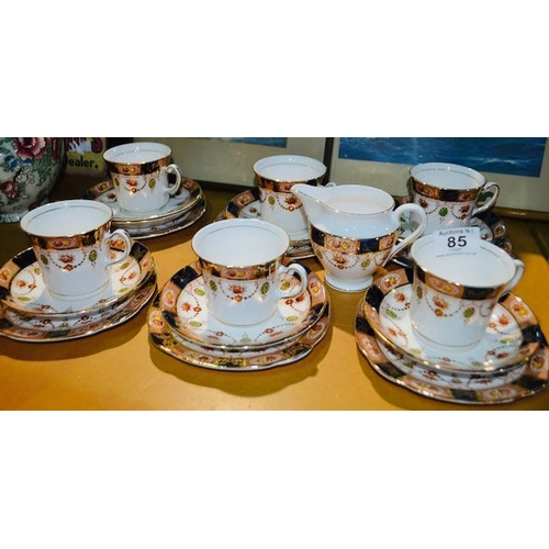 85 - Colclough 19pc Teaset