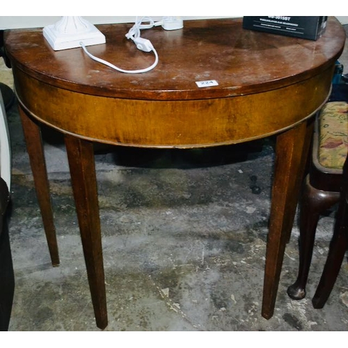 224 - Demi Lune Table