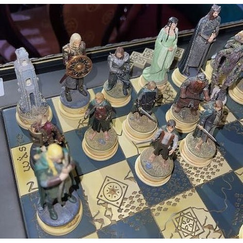 542 - Lord of the Rings Eaglemoss Chess Set