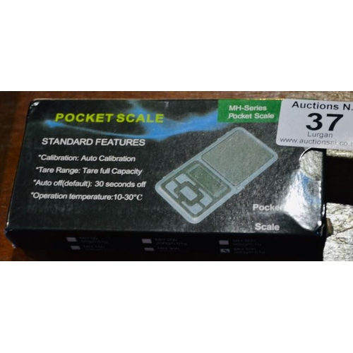 37 - Pocket Scale - Boxed