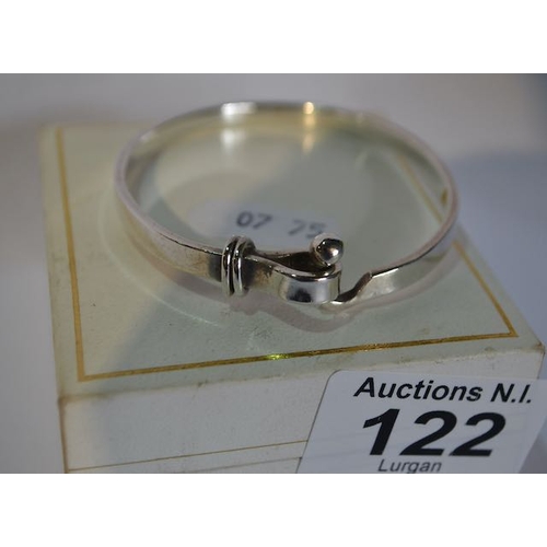 122 - Silver Bangle