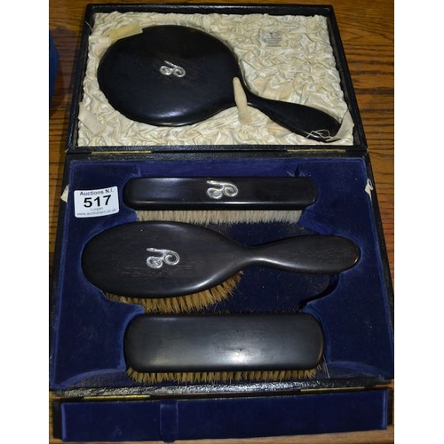 517 - Vintage Vanity Set in Case