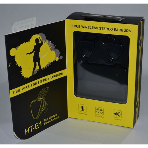 1074 - HT E1 Wireless Bluetooth Headphones With Charging Case