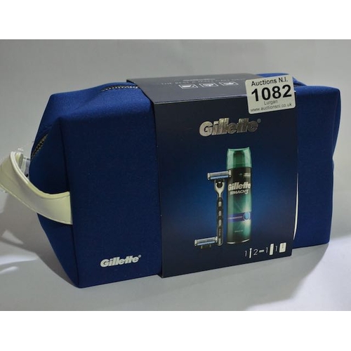 1082 - Gillette Mach 3 Washbag Giftset