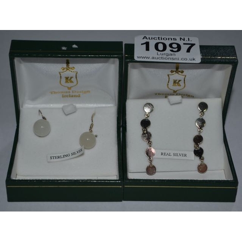 1097 - 2 Prs Silver Earrings