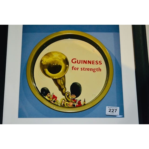 227 - Box Framed Guinness for Strength Mounted Tray Printed by Reginald Cornfield London 578 GA/WT/2289 - ... 