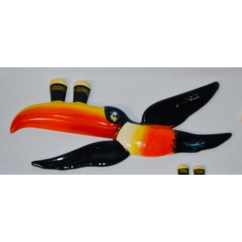 432 - Carlton Ware The Flying Toucan Set of 3 in Graduated Sizes c1957 GA2259A/B and C)